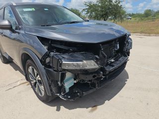 2022 Nissan Rogue SV FWD - Primary Damage Right Image